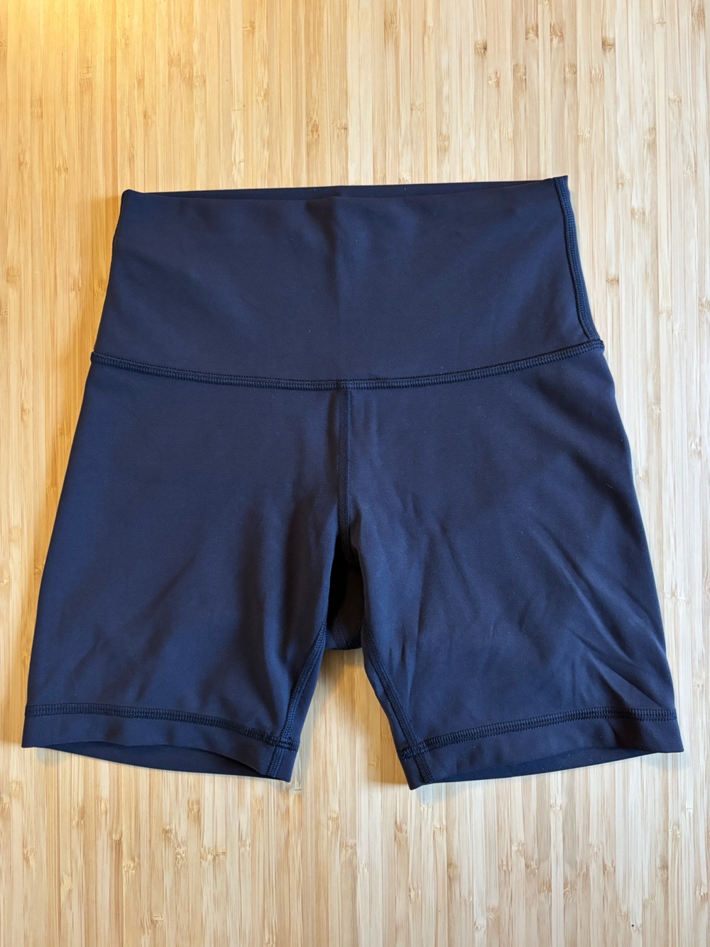 Lululemon Wunder Train Size 4 Shorts
